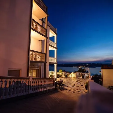 In With Sea View, Balcony, Air Conditioning, Wifi 3492-4 *