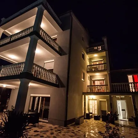 In With Sea View, Balcony, Air Conditioning, Wifi 3492-4 Apartment *