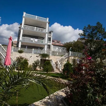 In With Sea View, Balcony, Air Conditioning, Wifi 3492-4 Apartment