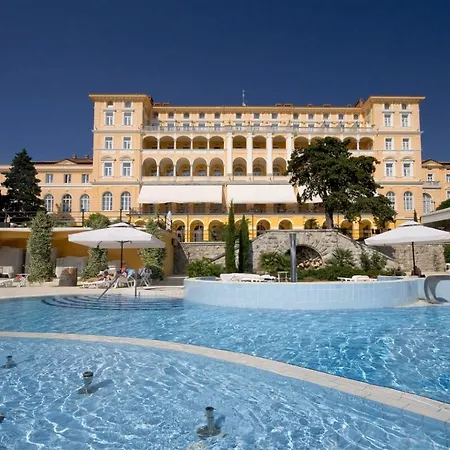 Apartment In With Sea View, Balcony, Air Conditioning, Wifi 3492-4 *