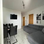 公寓 In With Sea View, Balcony, Air Conditioning, Wifi 3492-4