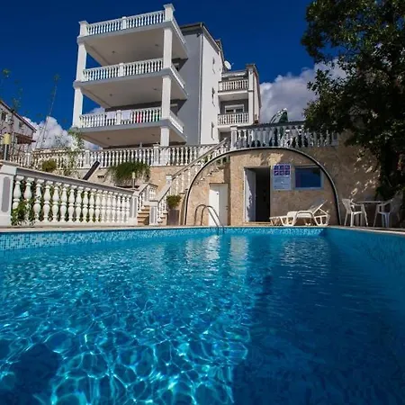In With Sea View, Balcony, Air Conditioning, Wifi 3492-4 *