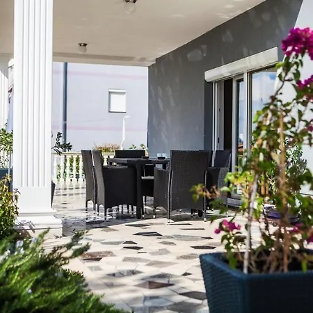 In With Sea View, Balcony, Air Conditioning, Wifi 3492-4 Appartamento Crikvenica