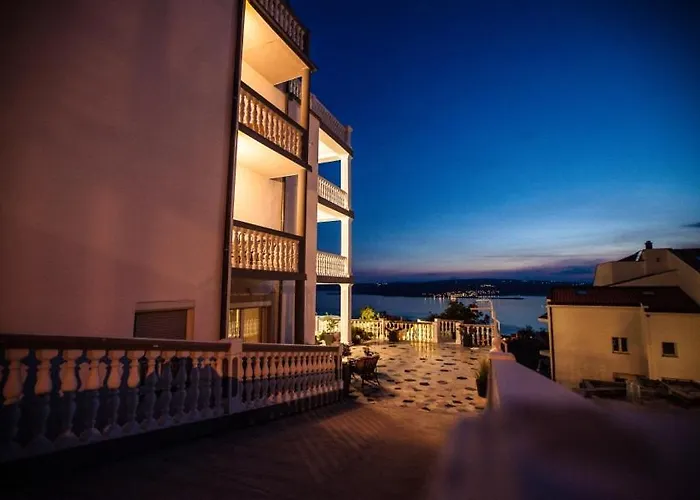 In With Sea View, Balcony, Air Conditioning, Wifi 3492-4 *